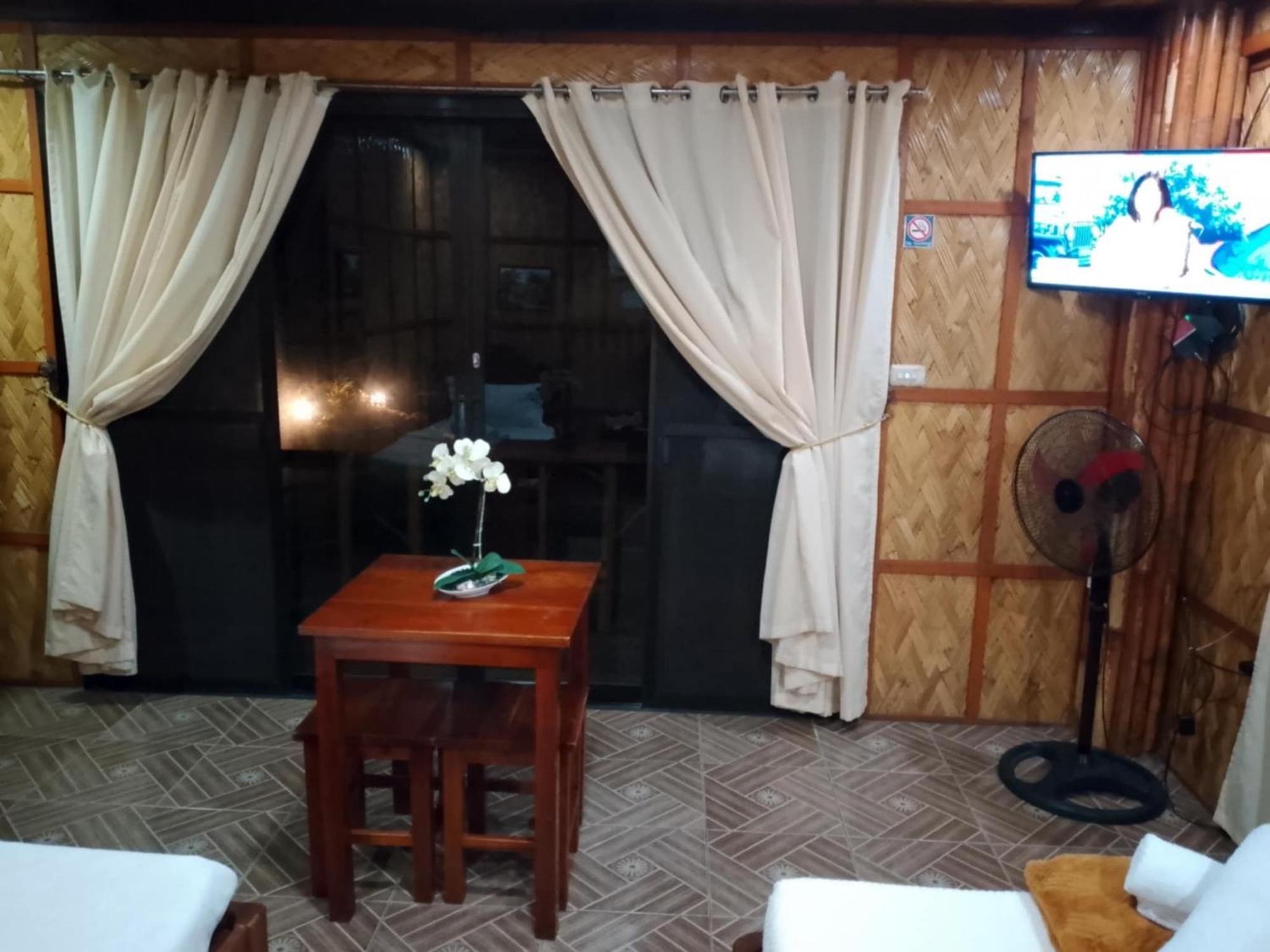 Sea Breeze Beachfront Home And Cottages Σαν Χουάν Εξωτερικό φωτογραφία